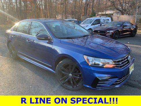 Used 2017 Volkswagen Passat 1.8T R-Line image 3