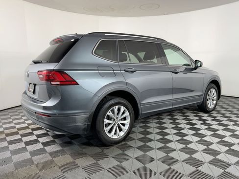 Used 2019 Volkswagen Tiguan SE image 8