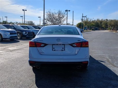Used 2024 Nissan Altima 2.5 SR image 7