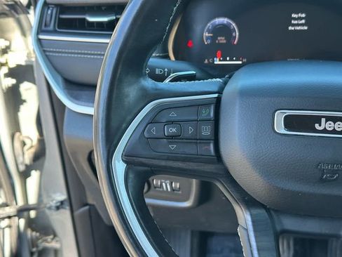 Used 2021 Jeep Grand Cherokee L Limited AWD/4WD image 14