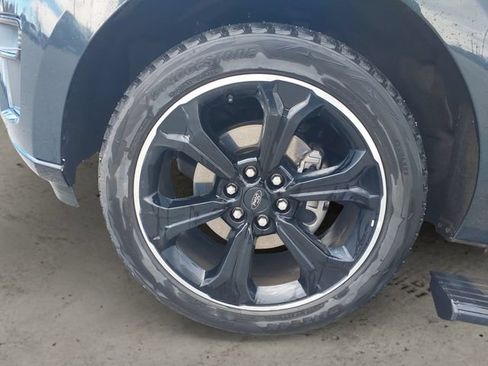 Used 2023 Ford Expedition Limited AWD/4WD image 14