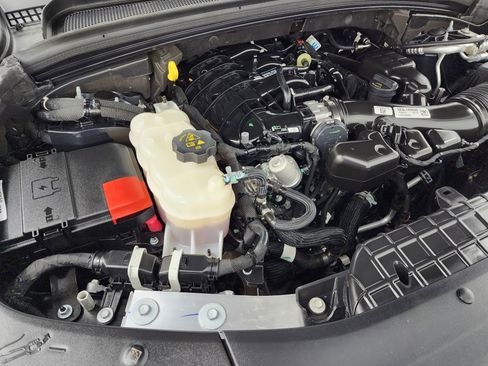 Used 2023 Jeep Grand Cherokee Limited w/ Black Appearance Package image 21