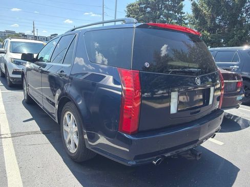 Used 2005 Cadillac SRX w/ Preferred Equipment Group RWD image 2