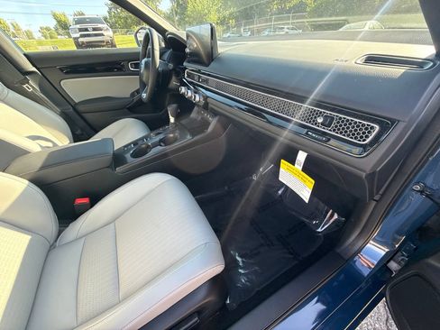 Used 2026 Honda Civic Sport Touring image 41