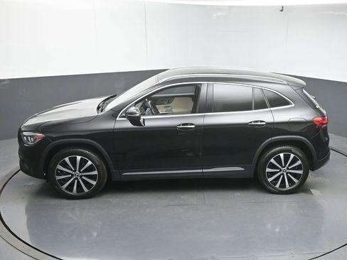 Used 2023 Mercedes-Benz GLA 250 w/ Premium Package image 45