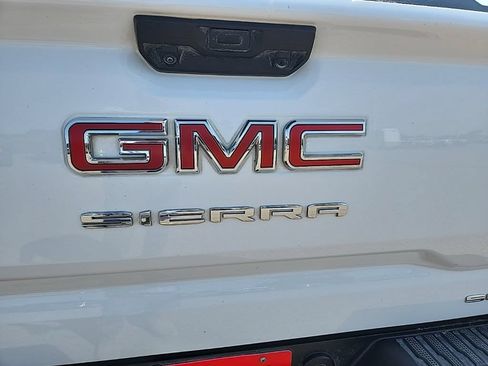 Certified 2023 GMC Sierra 1500 SLT w/ X31 Off-Road Package AWD/4WD image 39