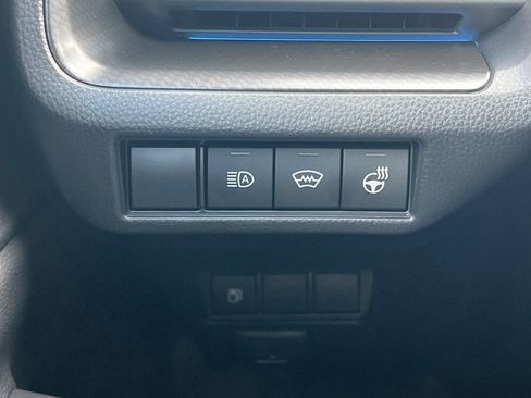 New 2026 Toyota Prius FWD image 30