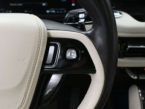 Used 2023 Lincoln Aviator Black Label w/ Dynamic Handling Package image 30