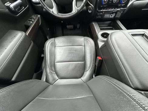 Used 2019 Chevrolet Silverado 1500 LT Trail Boss AWD/4WD image 13
