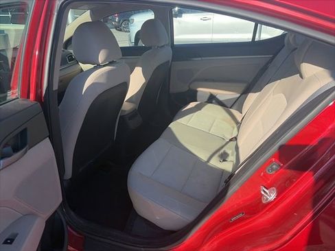 Used 2017 Hyundai Elantra SE FWD image 15