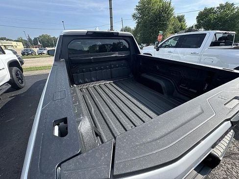 New 2026 GMC Sierra EV Elevation w/ Premium Package AWD/4WD image 5