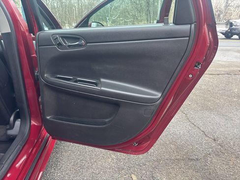 Used 2009 Chevrolet Impala LT image 23