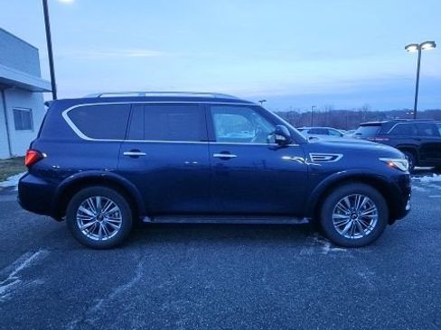 Used 2024 INFINITI QX80 Luxe image 7