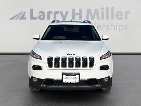 Used 2018 Jeep Cherokee Limited image 9