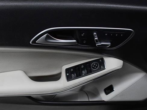 Used 2018 Mercedes-Benz CLA 250 image 15