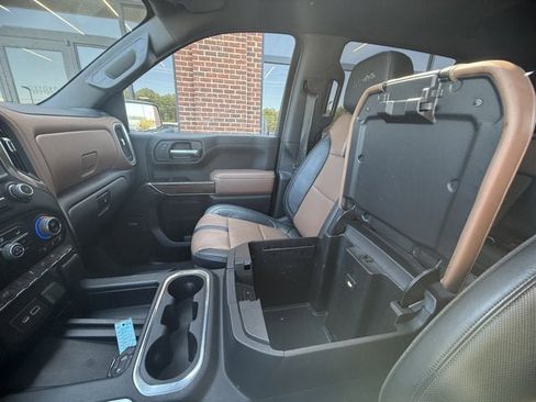 Used 2021 Chevrolet Silverado 1500 High Country AWD/4WD image 28