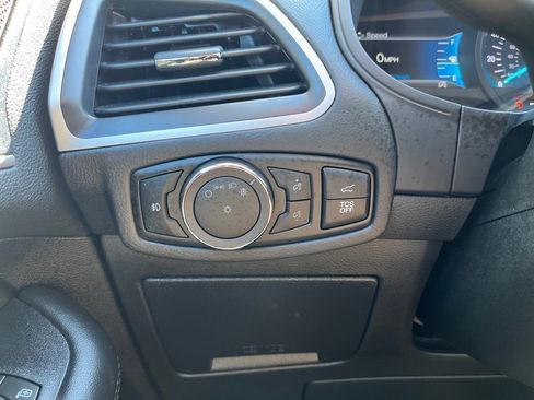 Used 2024 Ford Edge SEL w/ Convenience Package image 25