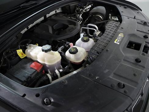 Used 2022 Jeep Grand Cherokee Overland w/ Luxury Tech Group IV image 38