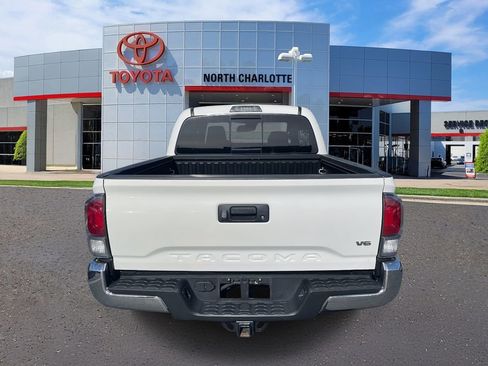 Used 2023 Toyota Tacoma TRD Off-Road image 9