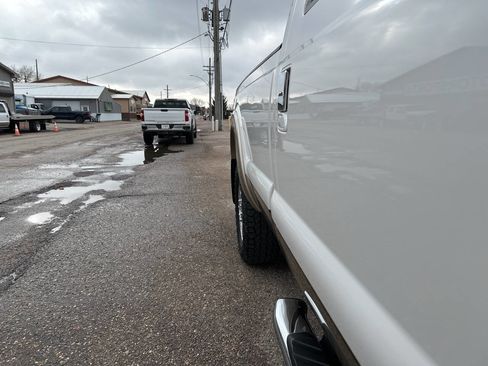 Used 2013 Ford F350 Lariat image 27