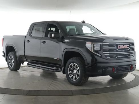 Used 2024 GMC Sierra 1500 AT4 w/ AT4 Preferred Package AWD/4WD image 2