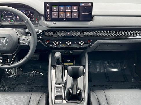 Used 2025 Honda Accord EX-L image 18