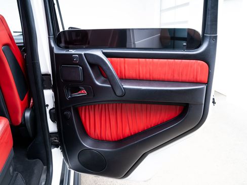 Used 2016 Mercedes-Benz G 550 image 21