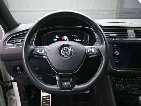 Used 2019 Volkswagen Tiguan SEL Premium R-Line image 23