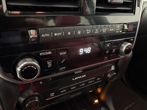 Used 2023 Lexus GX 460 Luxury image 30