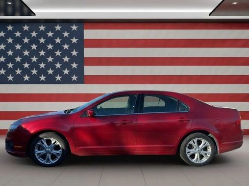 Used 2012 Ford Fusion SE image 2