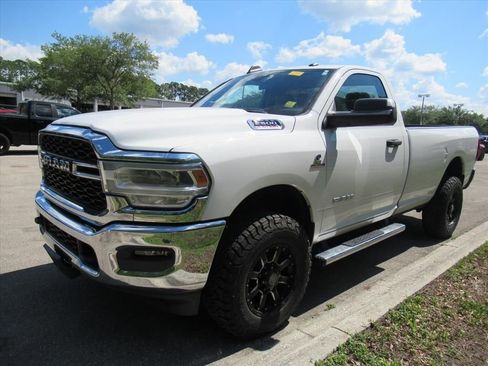 Used 2019 RAM 2500 Tradesman w/ Chrome Appearance Group AWD/4WD image 2