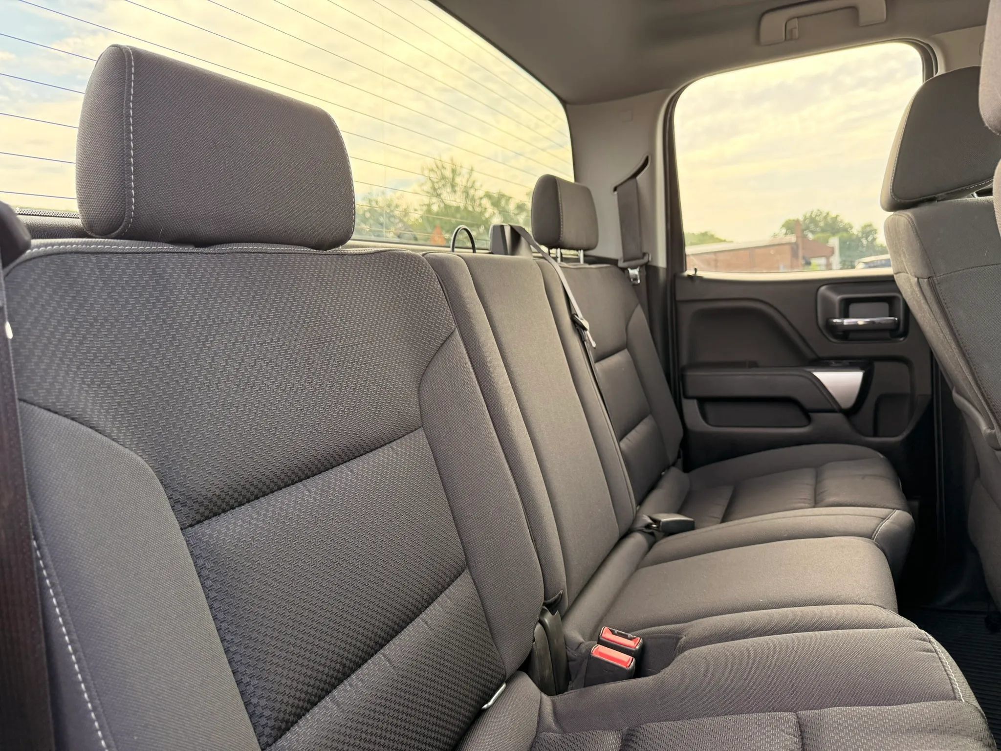 Used 2018 Chevrolet Silverado 1500 LT w/ All Star Edition AWD/4WD image 29