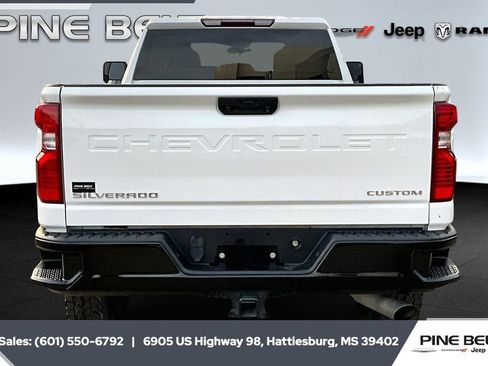 Used 2023 Chevrolet Silverado 2500 Custom w/ Gooseneck/5TH Wheel Package image 4