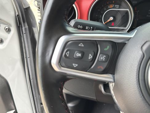 Used 2023 Jeep Wrangler Unlimited Rubicon w/ LED Lighting Group AWD/4WD image 25