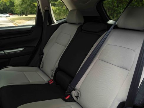 Used 2025 Honda CR-V EX image 18