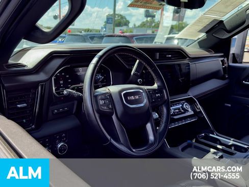 Used 2024 GMC Sierra 2500 AT4 w/ AT4 Premium Plus Package AWD/4WD image 12