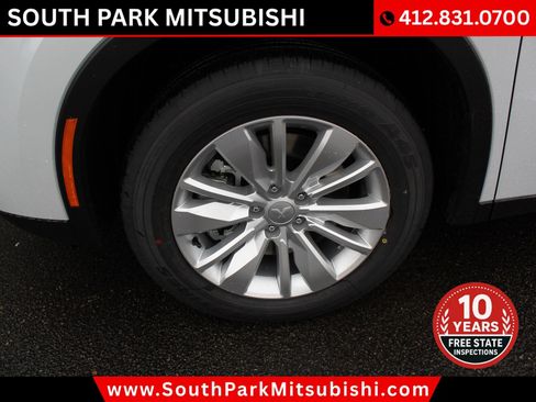 New 2026 Mitsubishi Outlander ES image 28