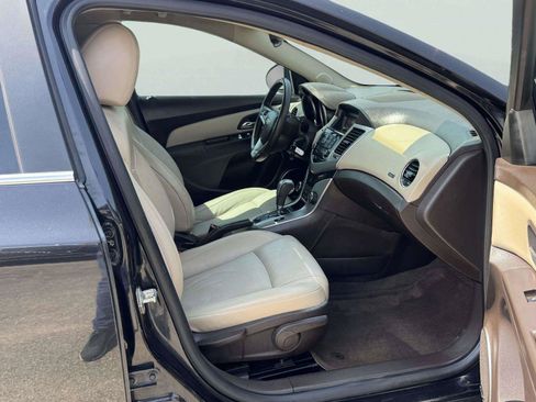 Used 2011 Chevrolet Cruze LTZ FWD image 50