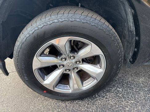 Used 2020 RAM 1500 Limited image 9