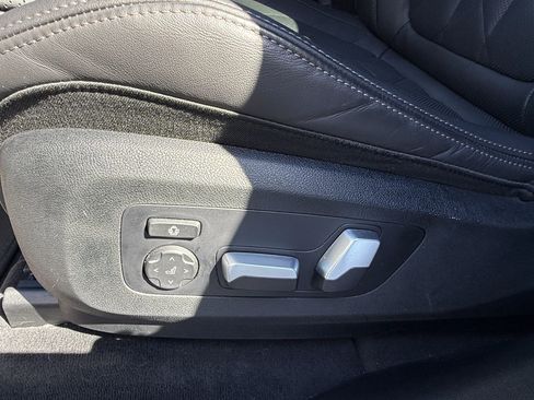 Used 2024 BMW X5 xDrive40i w/ M Sport Package image 36