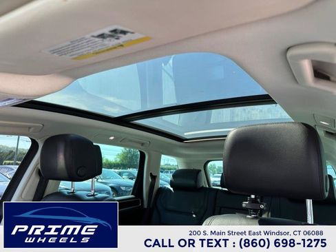 Used 2015 Volkswagen Touareg VR6 AWD/4WD image 21
