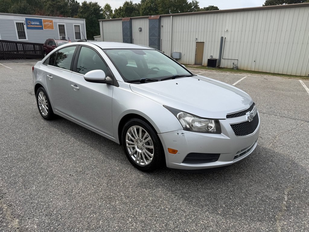 Used 2014 Chevrolet Cruze Eco FWD image 2