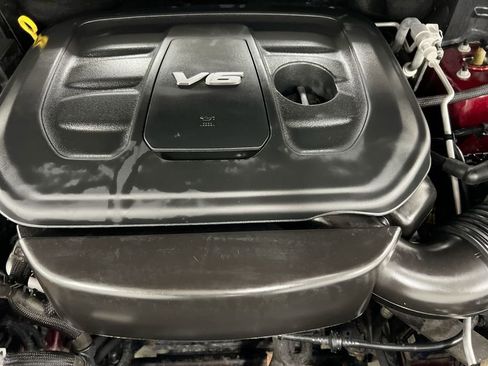 Used 2017 Jeep Grand Cherokee Trailhawk w/ Trailhawk Luxury Group image 25