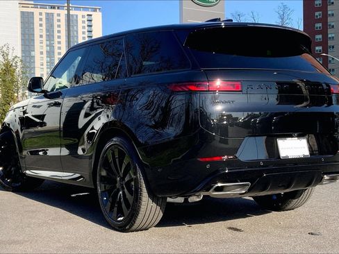 New 2026 Land Rover Range Rover Sport Dynamic SE AWD/4WD image 12