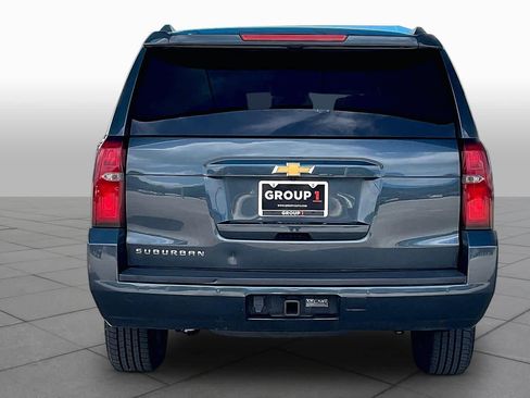 Used 2019 Chevrolet Suburban LT image 5