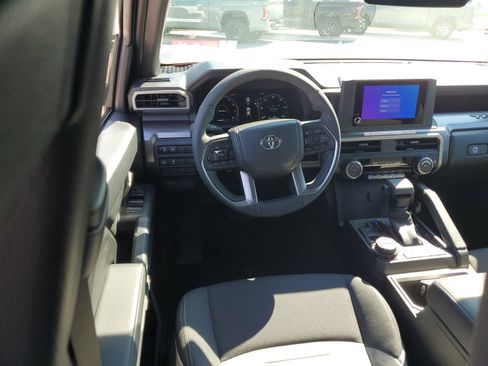 New 2026 Toyota Tacoma TRD Off-Road AWD/4WD image 11