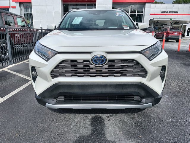 Used 2021 Toyota RAV4 Limited w/ Limited Grade Weather Package AWD/4WD image 3