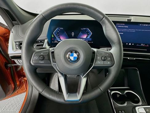 Used 2025 BMW X1 xDrive28i w/ Convenience Package image 11