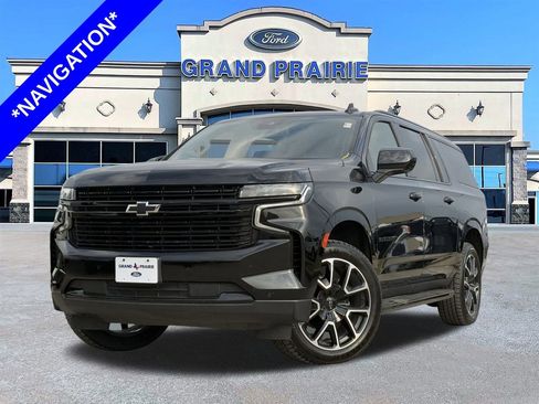Used 2024 Chevrolet Suburban RST image 1