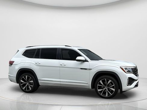 New 2026 Volkswagen Atlas SEL Premium R-Line AWD/4WD image 4